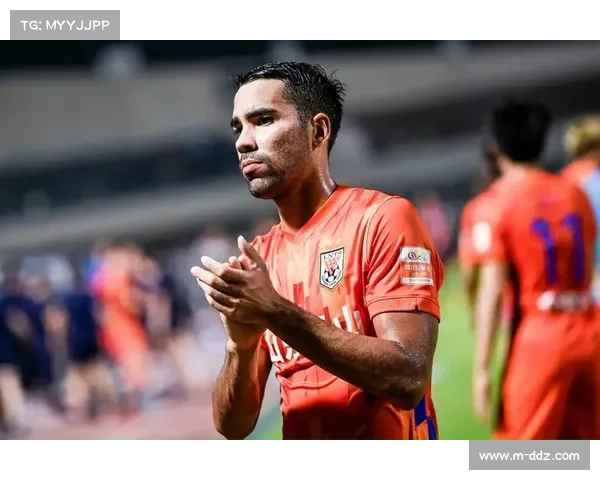 德尔加多争议判负引发热议 裁判评分标准再成焦点